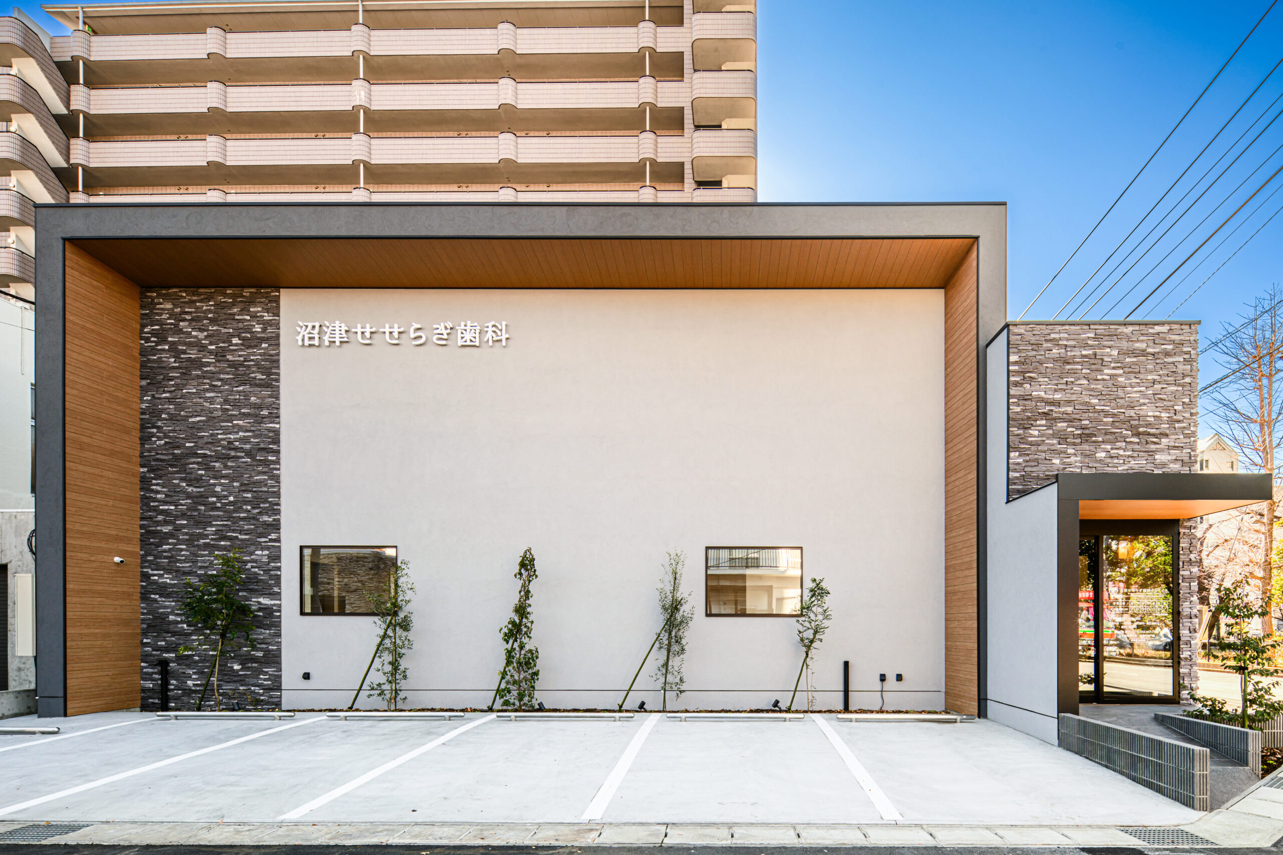 メインビジュアル01（PC）